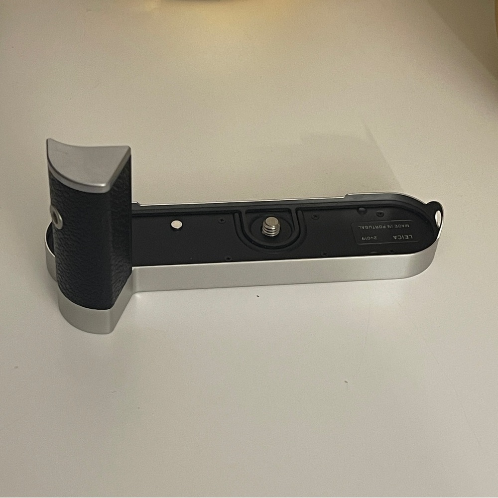 Leica Handgrip M10 M10P Silver 24019